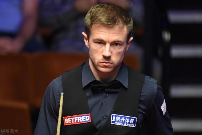 他甚至在队 他甚至在队