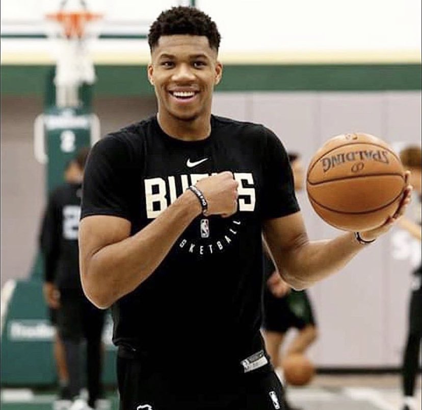 申京连续两 申京连续两