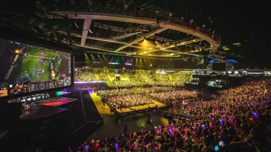 图拉姆：我们踢得很认真，我们是强大的团队，这对年轻人有益